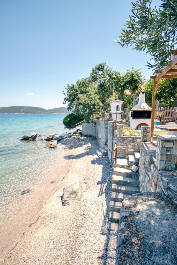 Villas Nies Seaside Appartments Sourpi Luaran gambar