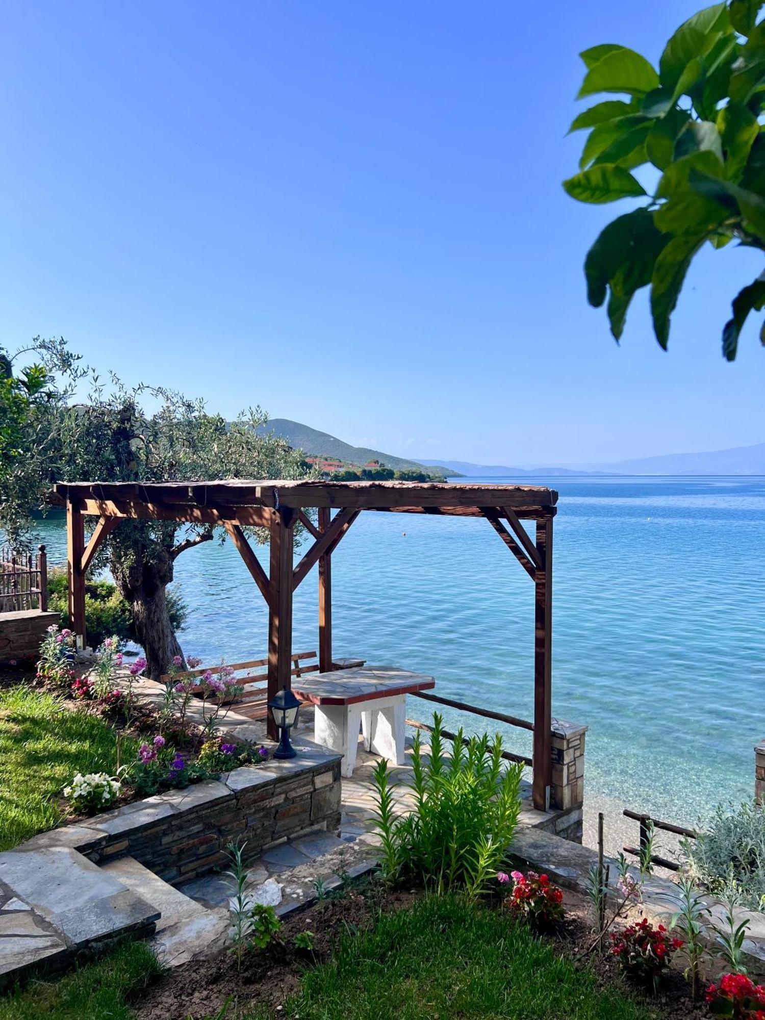 Villas Nies Seaside Appartments Sourpi Luaran gambar