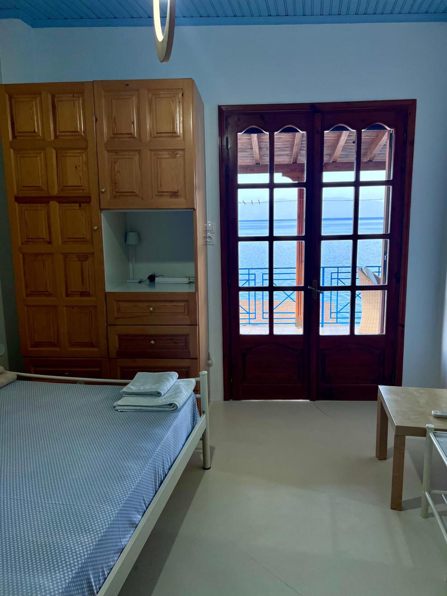 Villas Nies Seaside Appartments Sourpi Luaran gambar